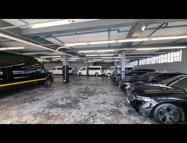 2,332M² FACTORY FOR SALE IN SALT RIVER